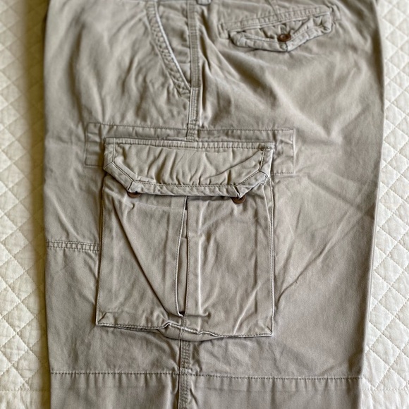Men's Polo by Ralph Lauren  Tan Cargo Shorts - Picture 1 of 5